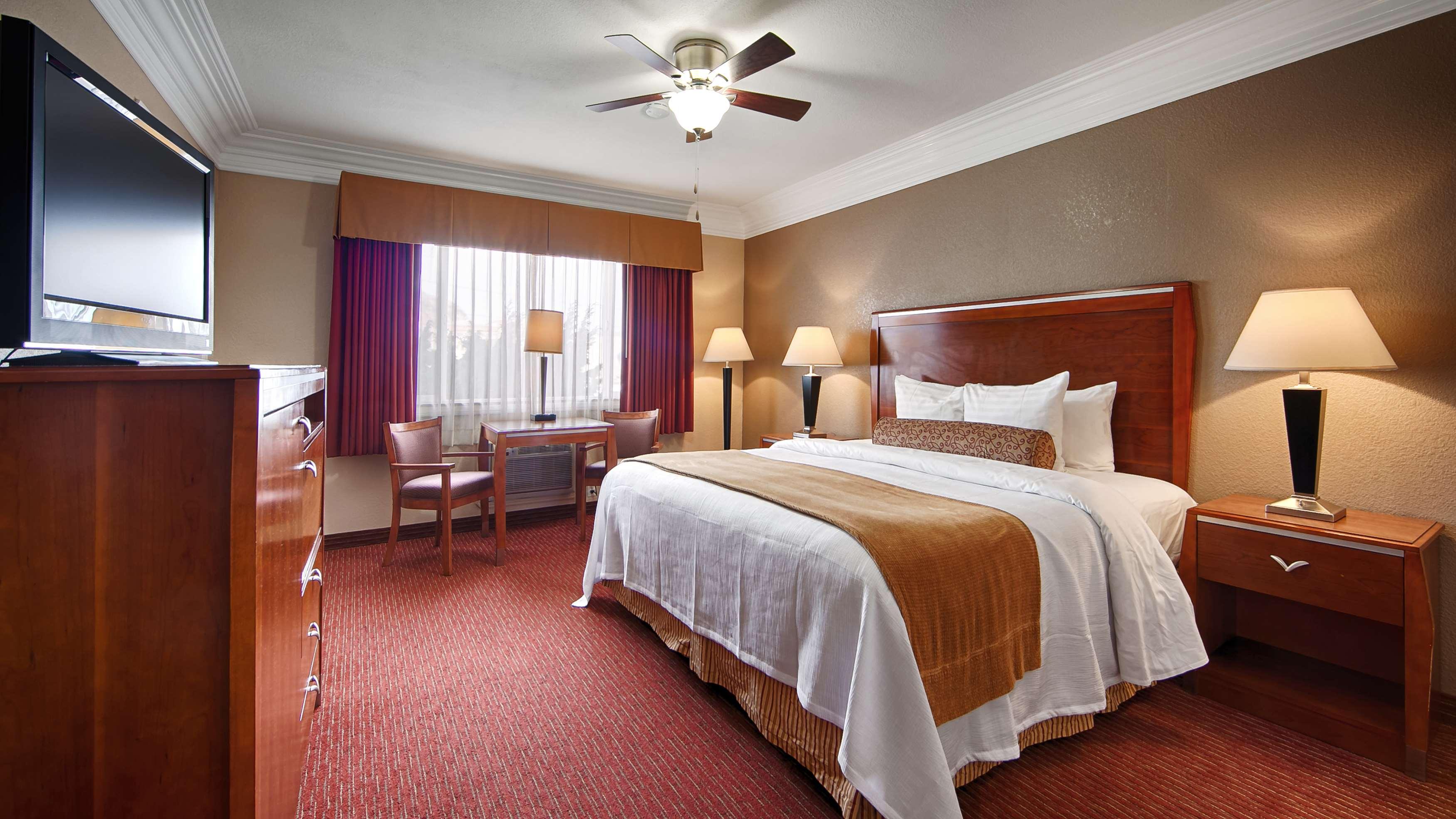 Best Western Tradewinds Моро Бей Екстериор снимка