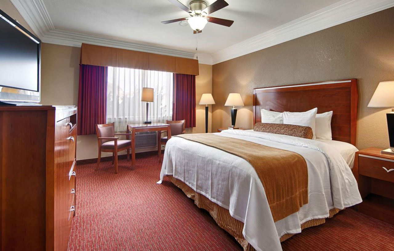 Best Western Tradewinds Моро Бей Екстериор снимка