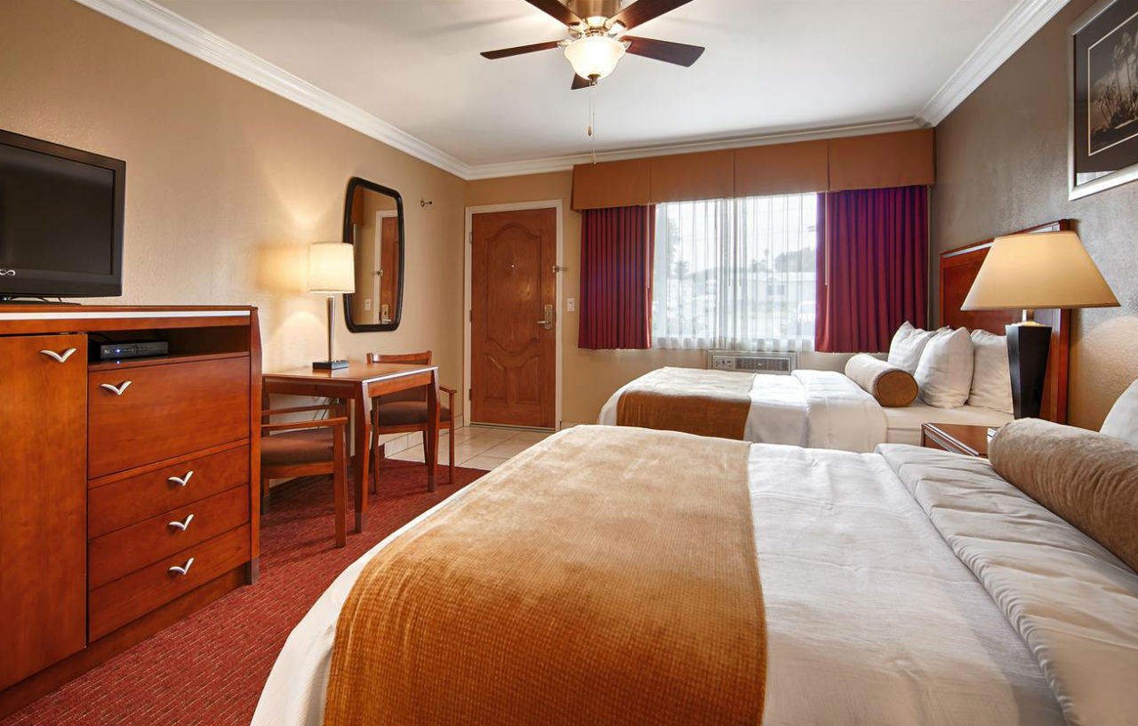 Best Western Tradewinds Моро Бей Екстериор снимка